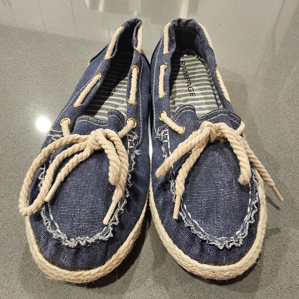 Rampage Blue Canvas Boat Shoes with Rope Laces EUC Size 7.5